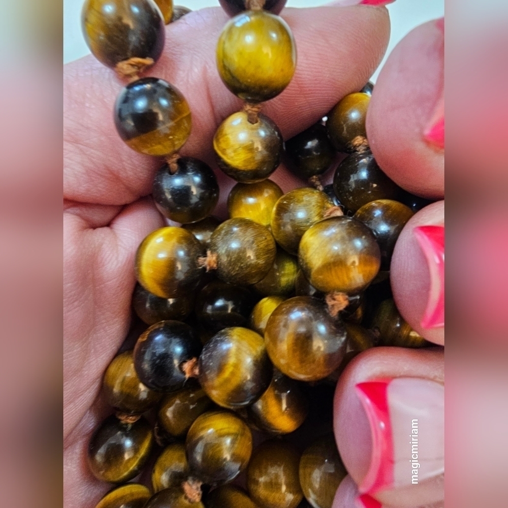 Yellow Tiger Eye Gemstone Round Necklace -15" - Picture 3 of 7